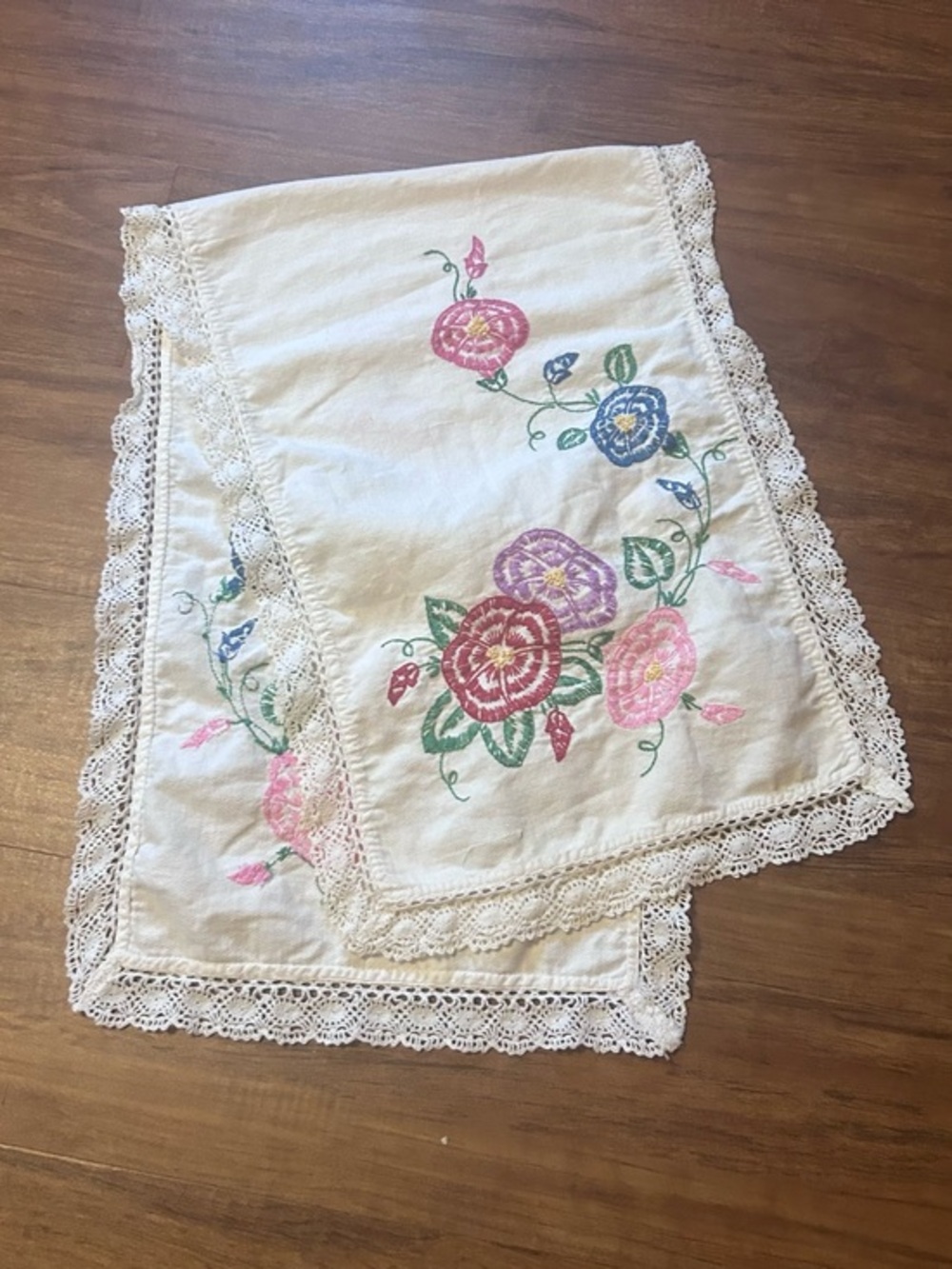 Vintage Floral Embroidered Table Runner in Cream, Pink, Blue, Green - Picture 1 of 7